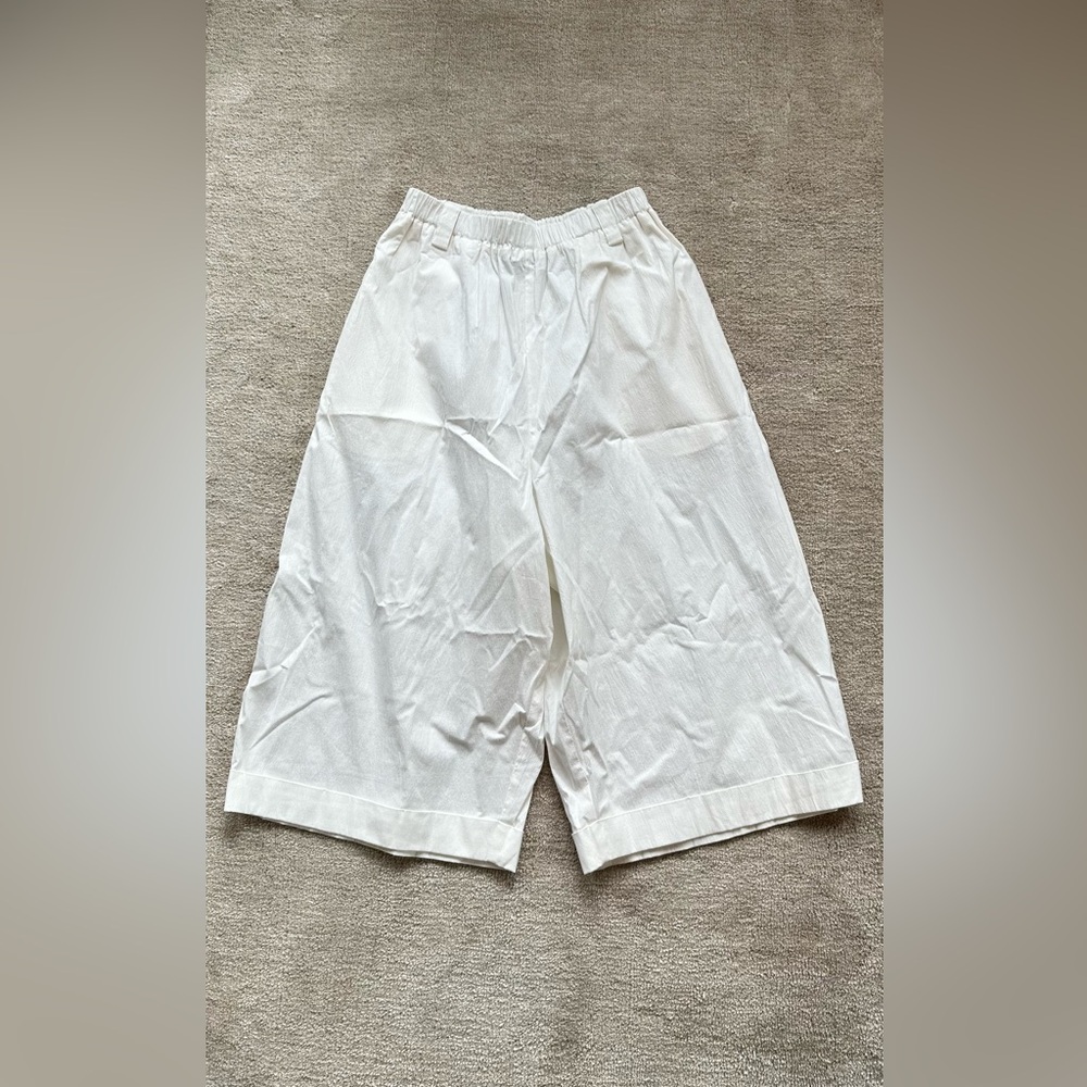 Moyuru Cream Textured Fabric Culotte Palazzo Pants